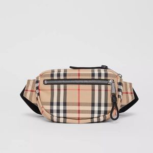 BURBERRY BELT BAG